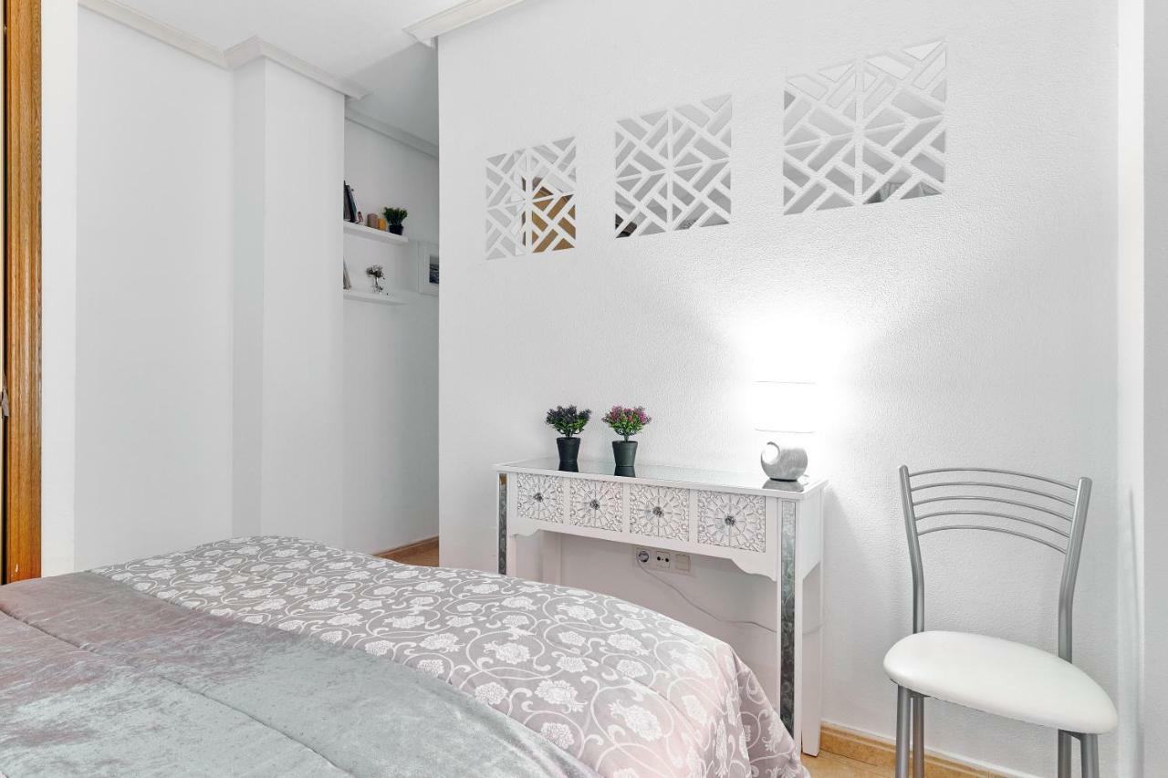 Appartement Almudena Playa Del Cura En Torrevieja Extérieur photo